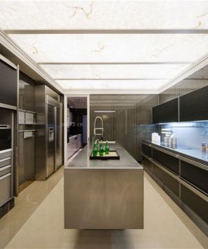 2023最新欧式整体厨房橱柜中岛装修效果图片