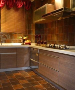 最新东南亚风格厨房地面瓷砖装修图片