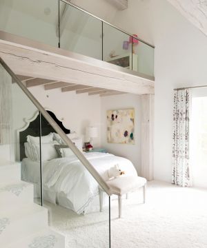 小户型loft中式卧室床头背景墙装修图片
