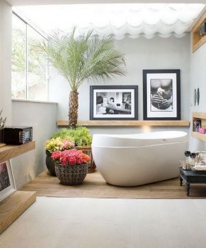 家庭卫生间露天浴缸装修效果图大全2023图片