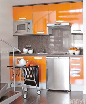简约风格的厨房橱柜颜色装修效果图