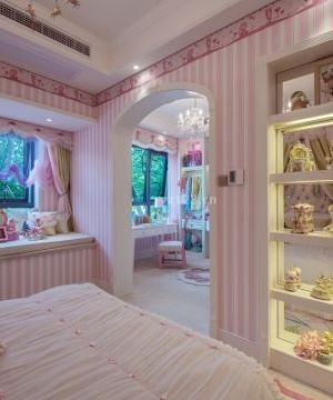 粉色儿童房间的设计图片