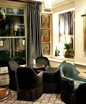 欧式风格酒吧纯色窗帘装修效果图片