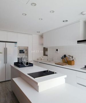现代简约两居室开放式厨房吧台