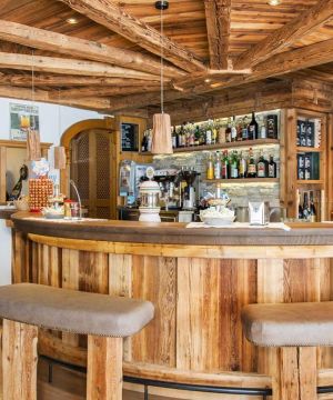 乡村家庭酒吧设计效果图片