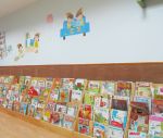 私立幼儿园简约室内书柜装修效果图