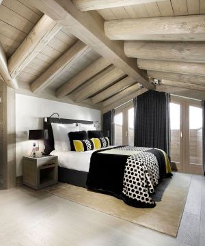 木屋别墅斜顶卧室设计装修效果图