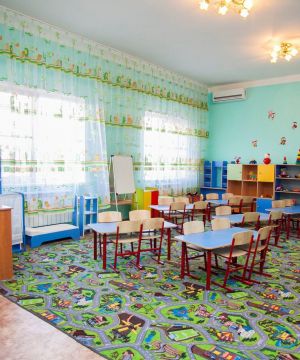 最新日韩幼儿园室内地垫装修效果图片大全