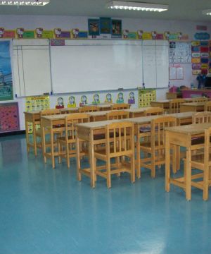 国立幼儿园中班教室环境布置
