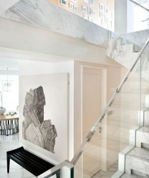 新中式风格玻璃楼梯扶手样板间图片