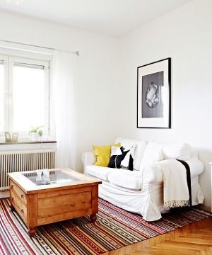 现代北欧风格客厅地毯图片