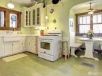 美式小户型装修风格小厨房橱柜效果图