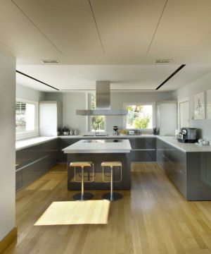 最新简约别墅设计厨房装修效果图