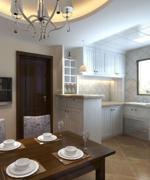 美式小厨房白色橱柜装修设计效果图片
