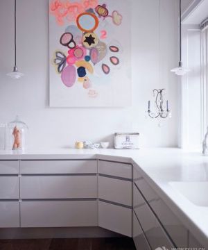 白色简约小厨房装修设计效果图案例