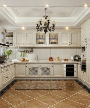 美式别墅设计u型厨房装修效果图片