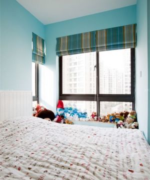 蓝色卧室飘窗装修设计效果图