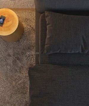 简单卧室地毯装修效果图片