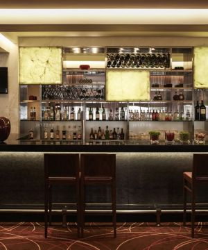 现代酒吧酒架装修风格效果图片赏析