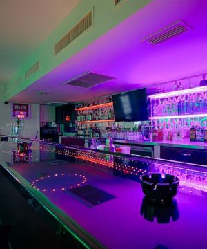 简单酒吧紫色酒吧吧台装修效果图