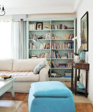 现代混搭风格客厅沙发颜色搭配图