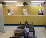社区医院室内黄色墙面装修效果图片