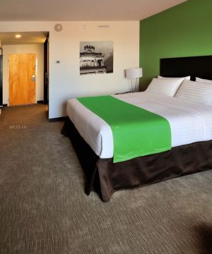 宾馆单间绿色墙面装修效果图片