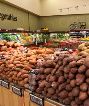 欧美蔬菜超市装修设计效果图