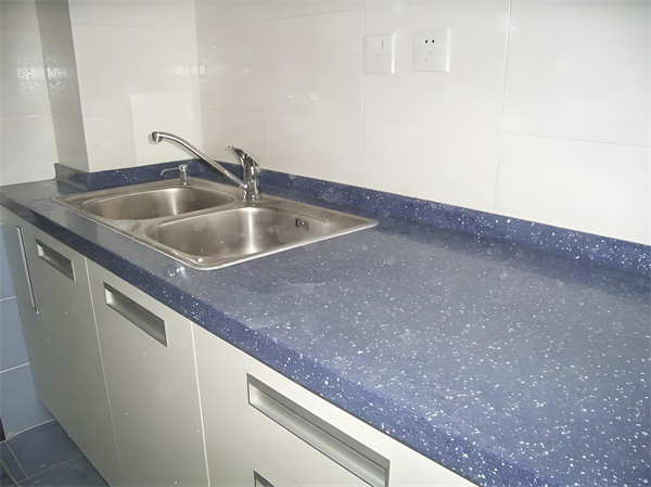 装修厨房台面用什么材料好 装修厨房台面用什么材料好