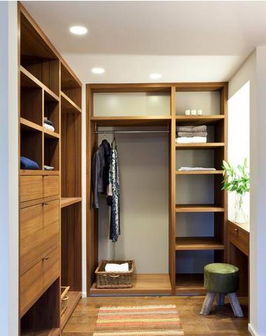 步入式衣帽间怎么设计更好？开放步入式衣帽间装修注意事项