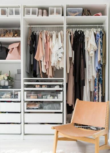 步入式衣帽间怎么设计更好？开放步入式衣帽间装修注意事项