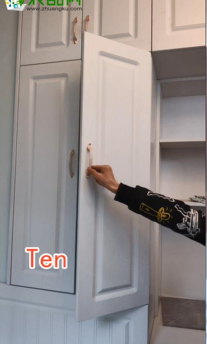 卧室收纳柜、衣帽间收纳柜