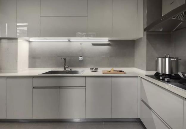 橱柜用什么门板比较好?门板多少钱?