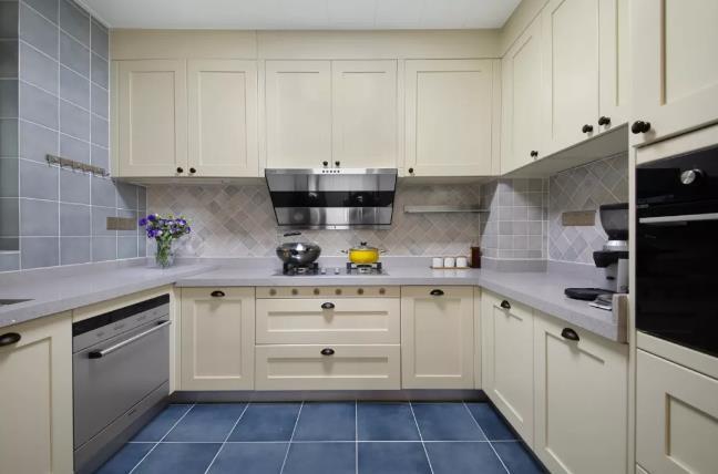 橱柜用什么门板比较好？门板多少钱？