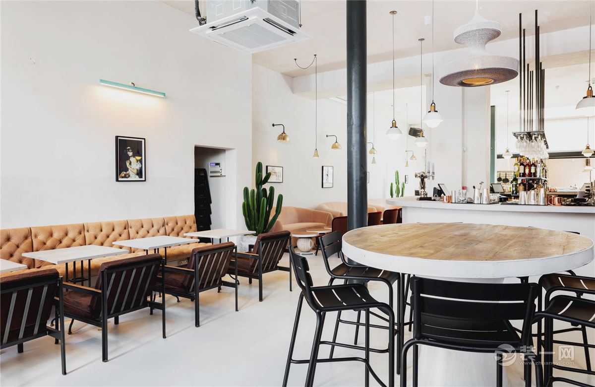 国外装修案例装饰网分享旧房改造案例防局爆改潮人餐厅超惊艳