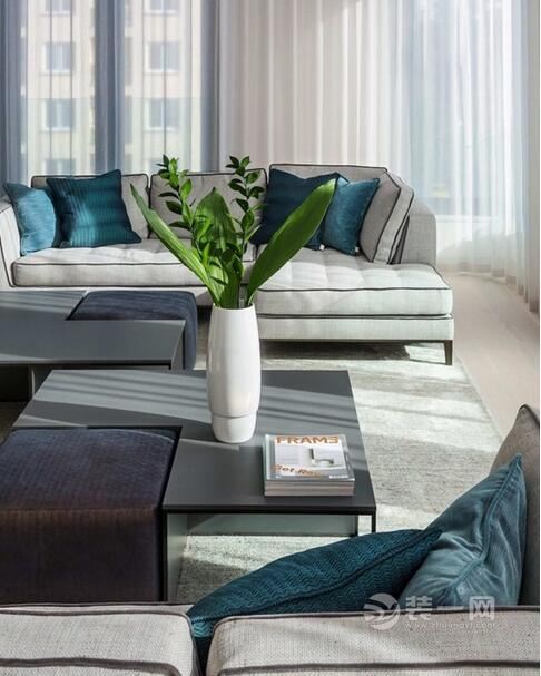 装修网国外装修设计欣赏案例保加利亚360°阁楼私人住宅