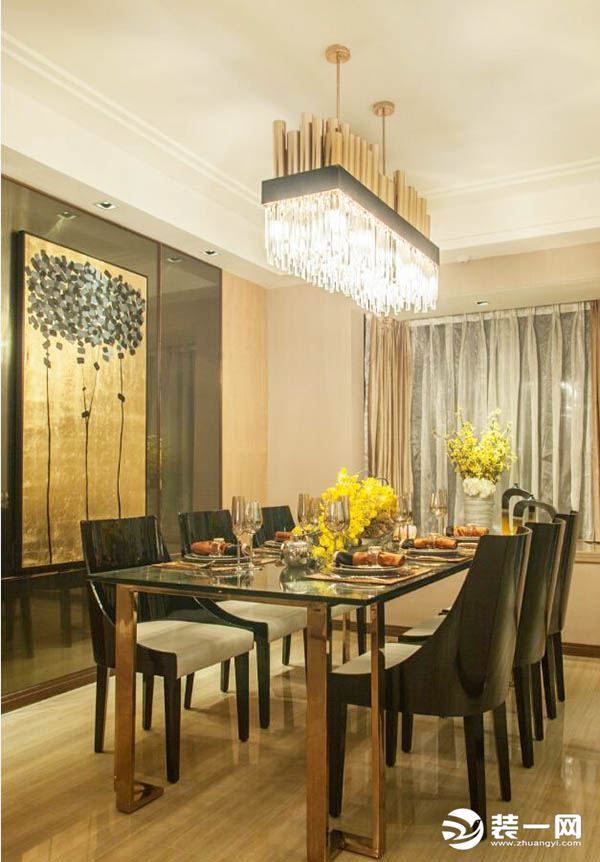 奢华现代三居室装修