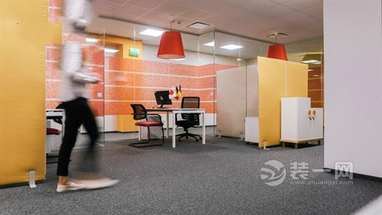 装修网分享办公室装修实景图装饰网国外装修设计赏析