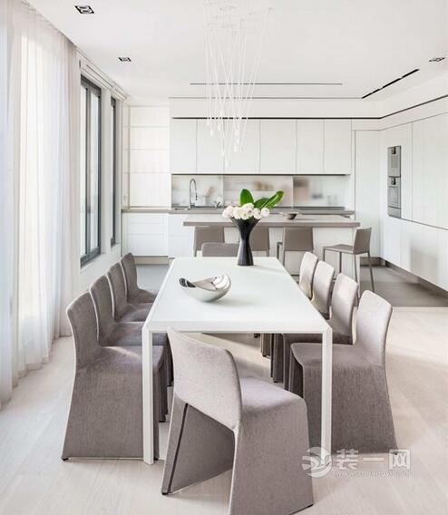 装修网国外装修设计欣赏案例保加利亚360°阁楼私人住宅