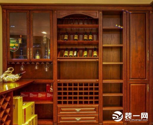 中式酒柜装修效果图