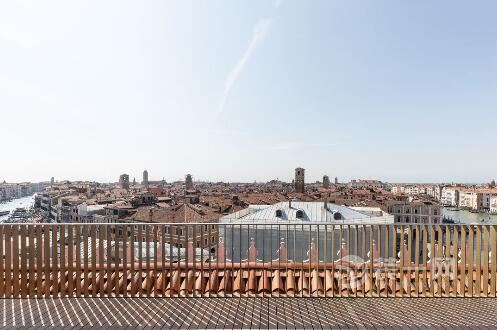 老房改建芳达科大厦改建