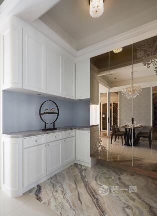 三室两厅新古典风格装修图