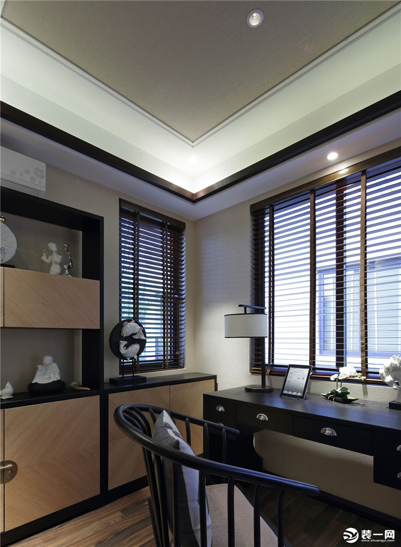 重庆唐卡装修公司95后新中式装修效果图三室两厅书房