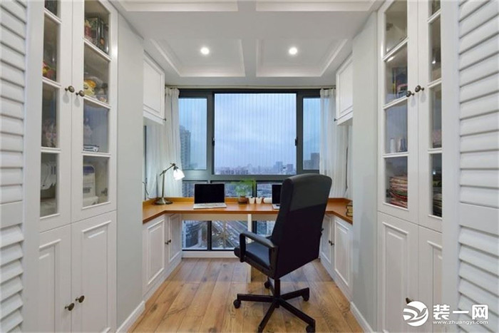 三房两厅两卫装修图美式风格书房 三房两厅两卫装修图美式风格书房