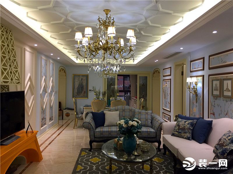 重庆装修公司130平米法式风格装修效果图客厅