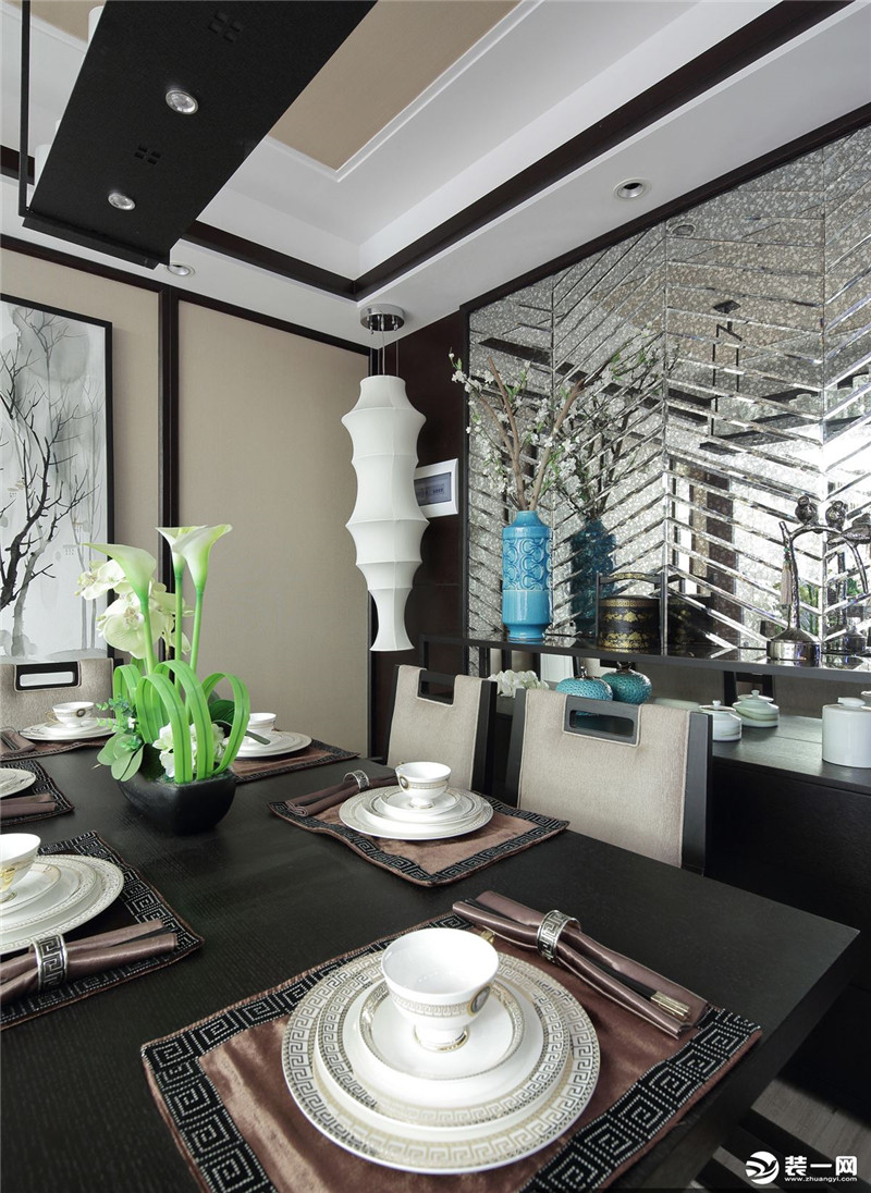 重庆唐卡装修公司95后新中式装修效果图三室两厅餐厅