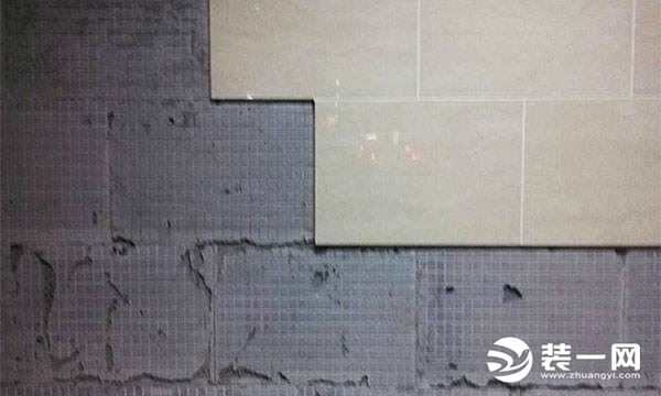 新房装修1年多瓷砖脱落装修公司已注销!口碑很重要!