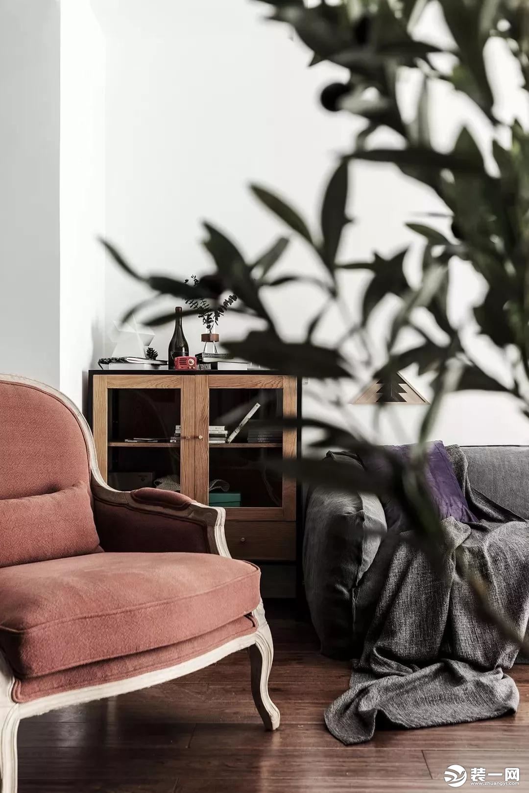 136平三居室现代简约风格设计效果图