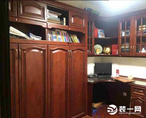 书房书柜