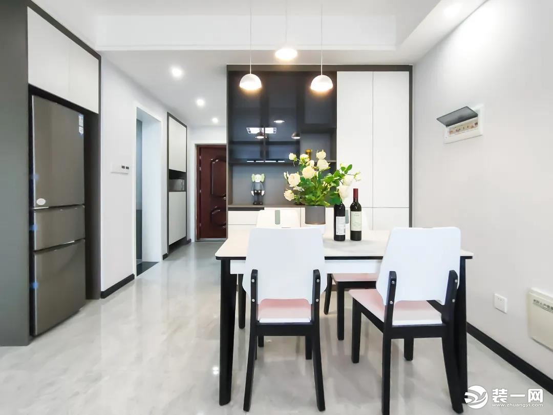 85平两室一厅装修设计图